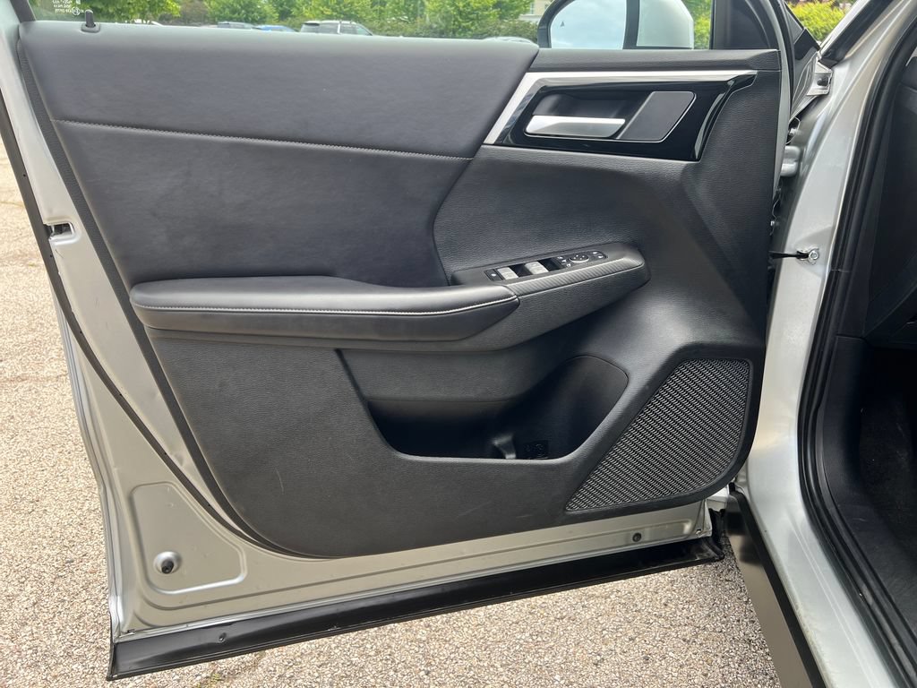 Used 2024 Mitsubishi Outlander SE FWD image 11