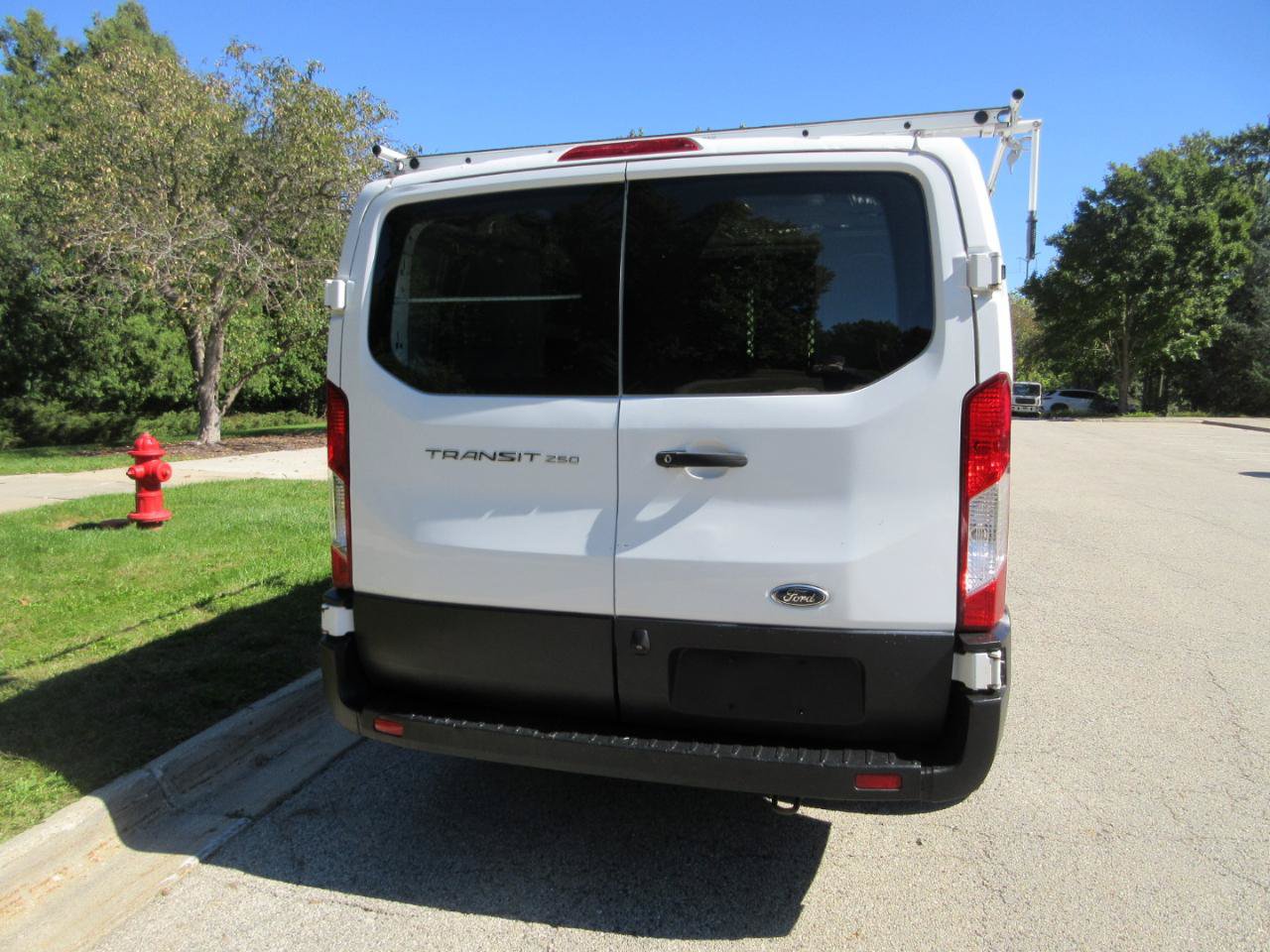 Used 2019 Ford Transit 250 130 Low Roof w/ Exterior Upgrade Package RWD image 32