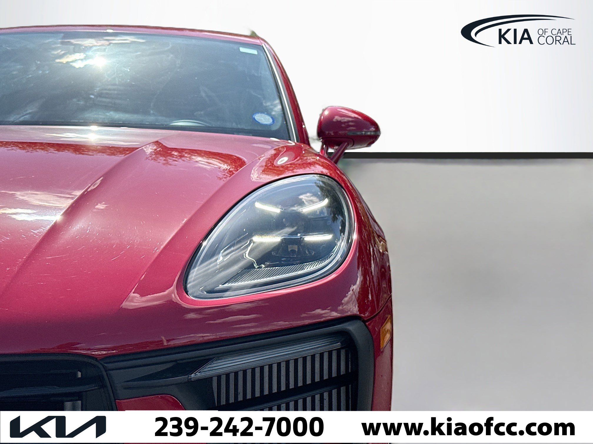 Used 2023 Porsche Macan S image 9
