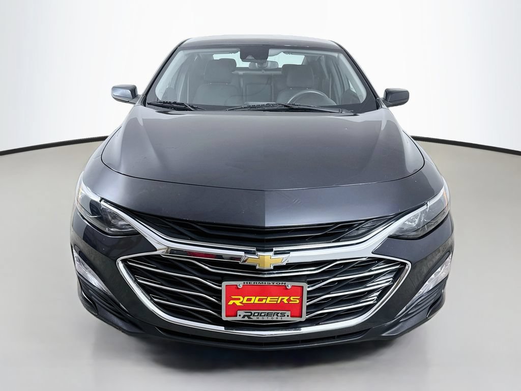 Used 2023 Chevrolet Malibu LT FWD image 2
