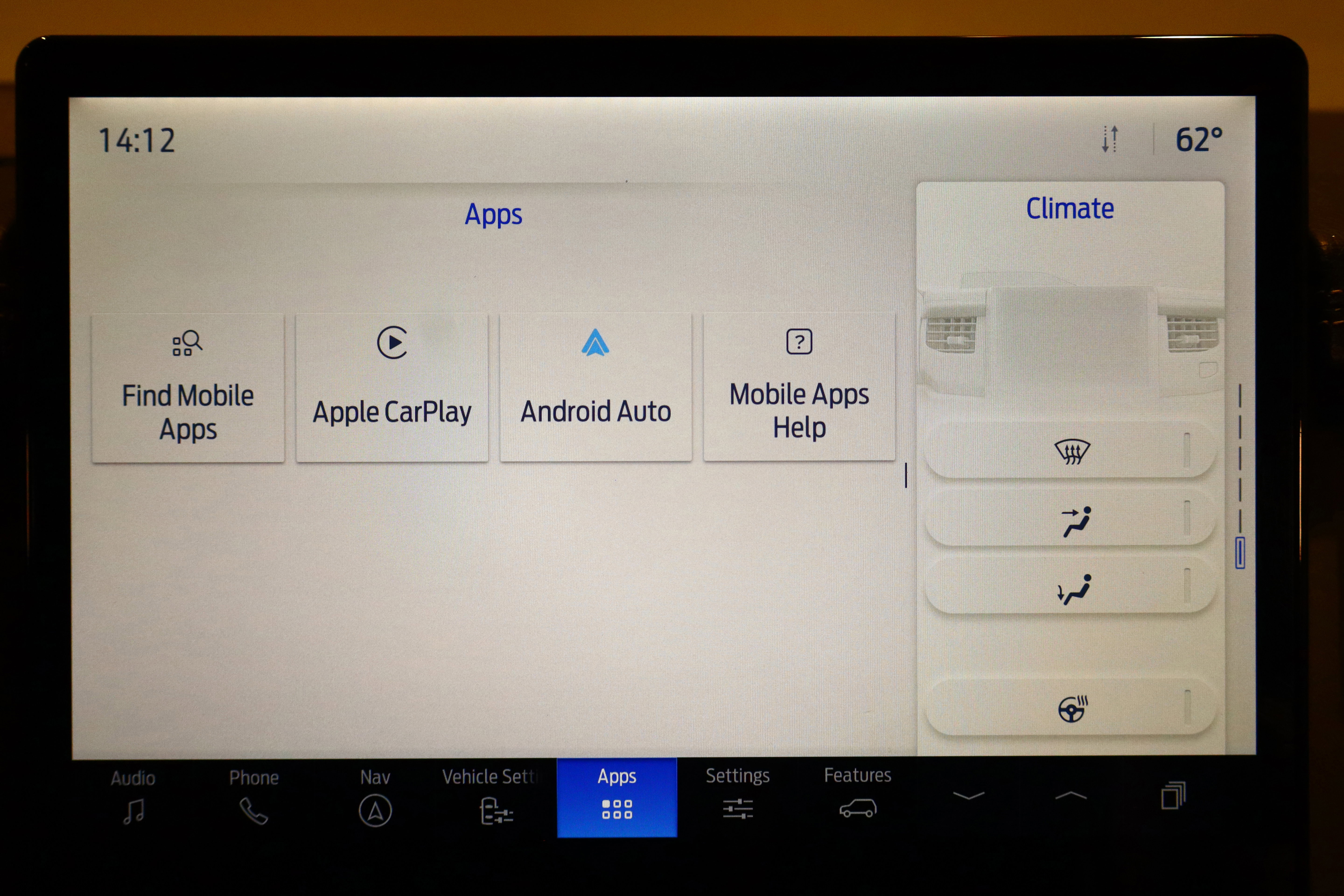 Used 2024 Ford Expedition XLT image 36