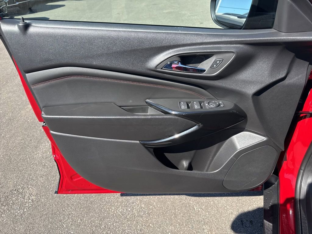 New 2026 Chevrolet Trax RS w/ Sunroof Package image 25