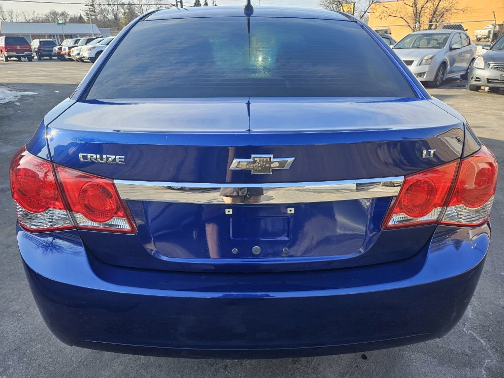 Used 2013 Chevrolet Cruze LT FWD image 8