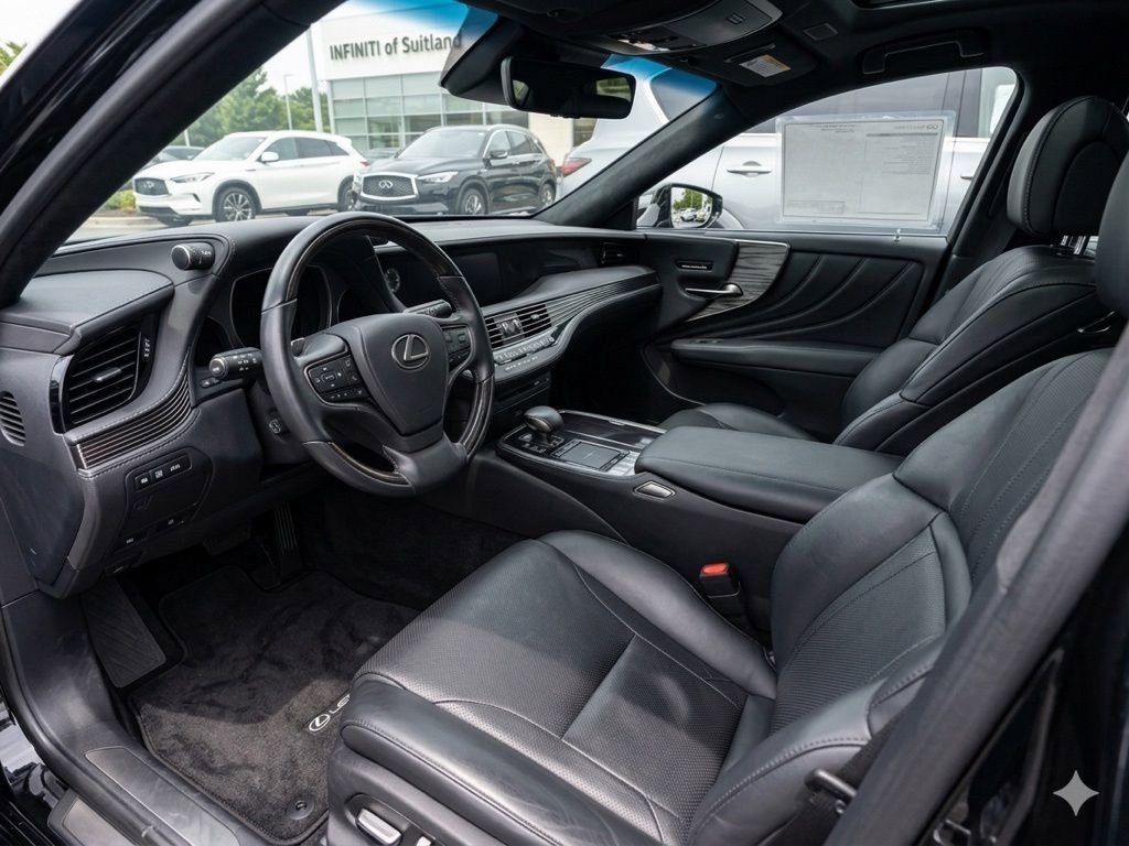 Used 2018 Lexus LS 500 w/ Accessory Package (Z2) RWD image 5