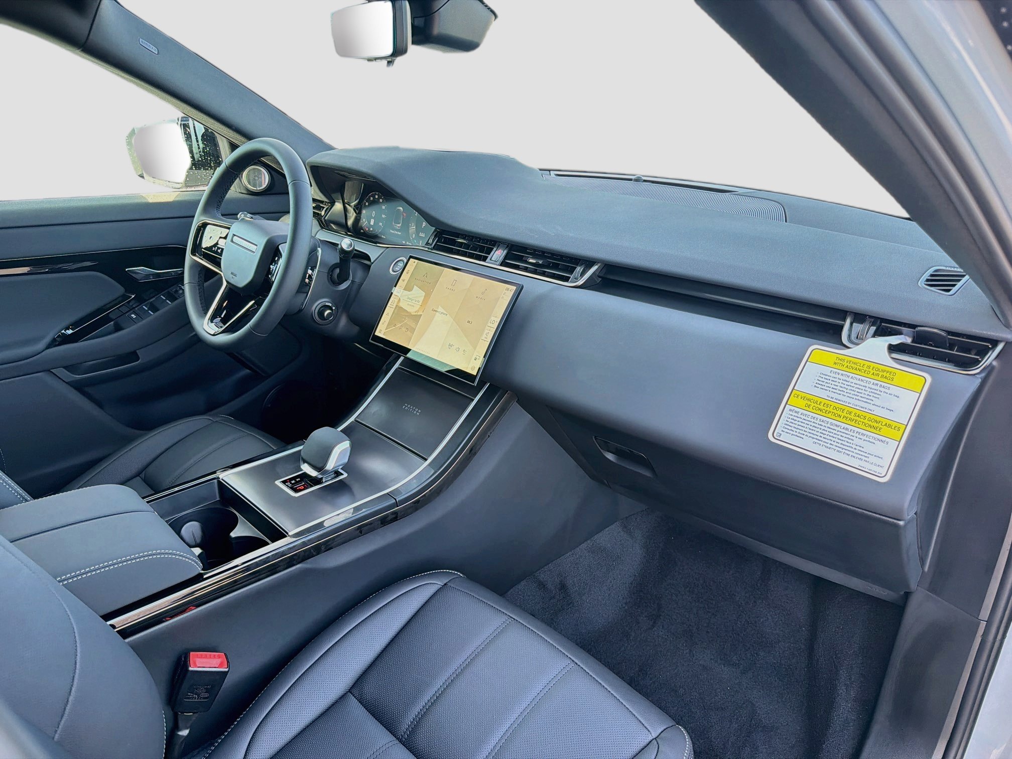 New 2026 Land Rover Range Rover Evoque Hoxton AWD/4WD image 14