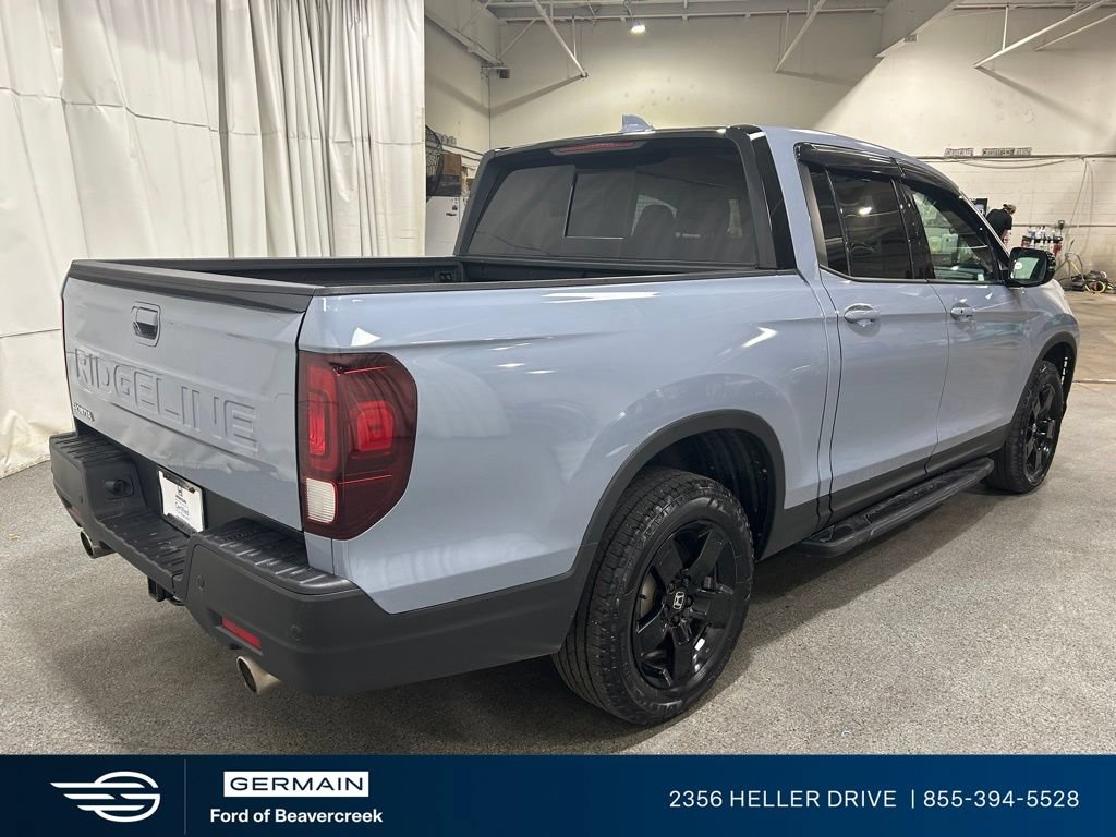 Used 2025 Honda Ridgeline Black Edition image 8