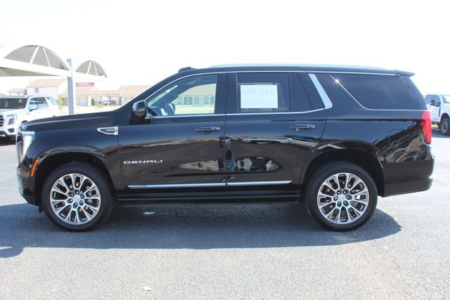 Used 2025 GMC Yukon Denali w/ Denali Reserve Package AWD/4WD image 9