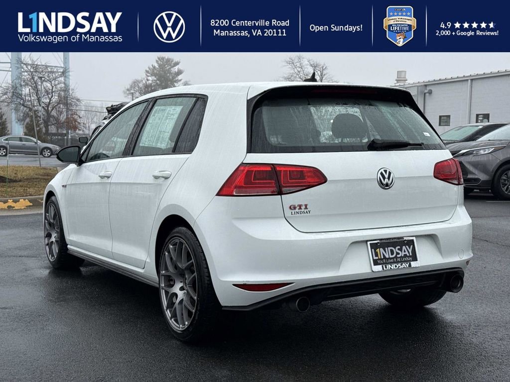 Used 2017 Volkswagen GTI SE image 4