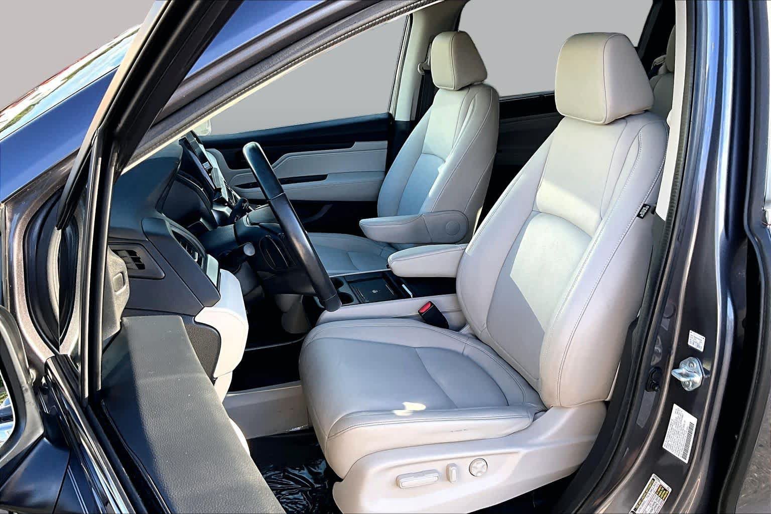 Used 2025 Honda Odyssey EX-L image 8