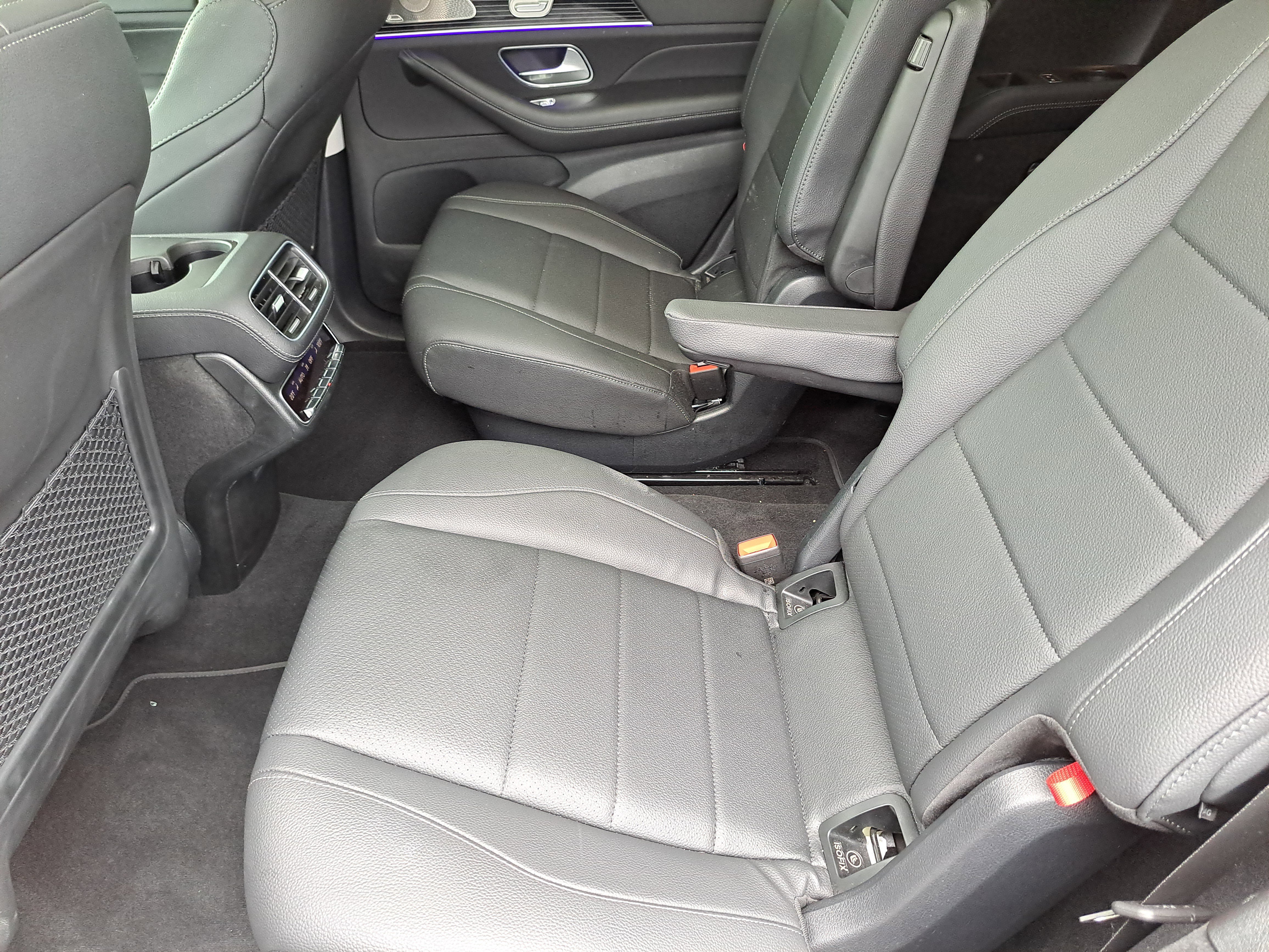 Used 2025 Mercedes-Benz GLS 450 4MATIC image 9