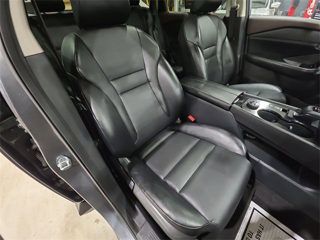 Certified 2023 Nissan Rogue SV w/ SV Premium Package image 27