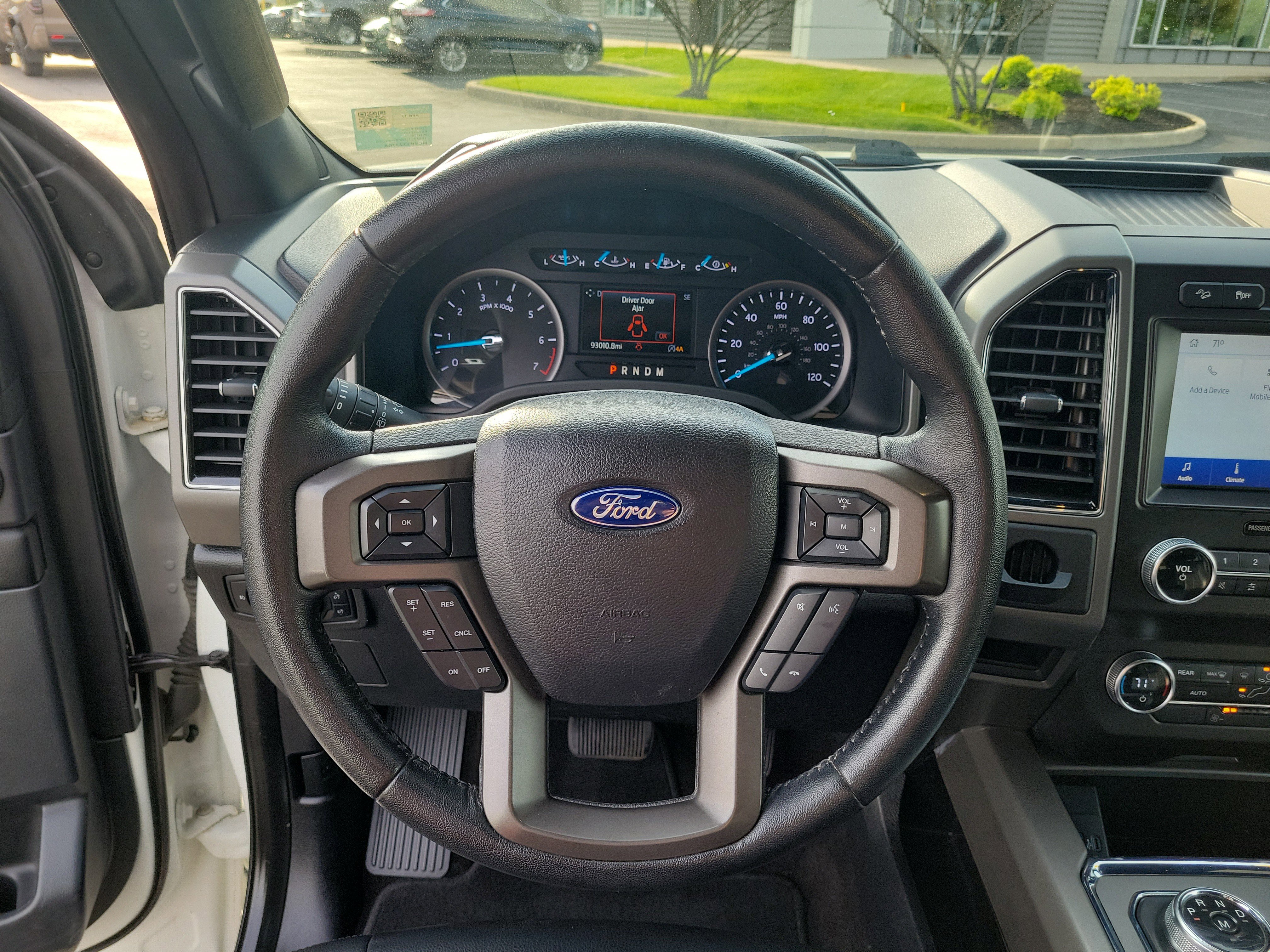 Used 2020 Ford Expedition XLT w/ Equipment Group 201A AWD/4WD image 26