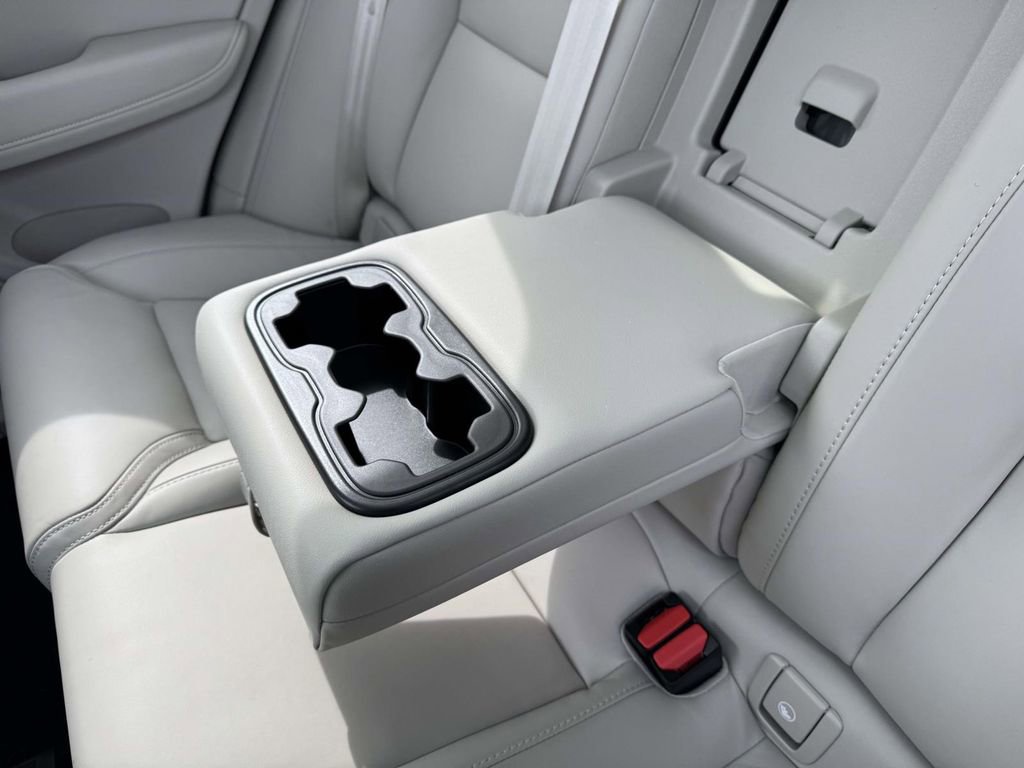 Certified 2026 Volvo XC60 B5 Ultra w/ Protection Package Premier image 10