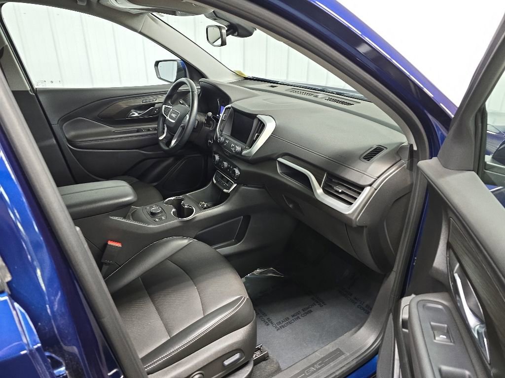 Used 2023 GMC Terrain SLT AWD/4WD image 15