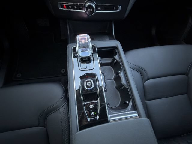 Used 2025 Volvo XC90 B6 Plus AWD/4WD image 22