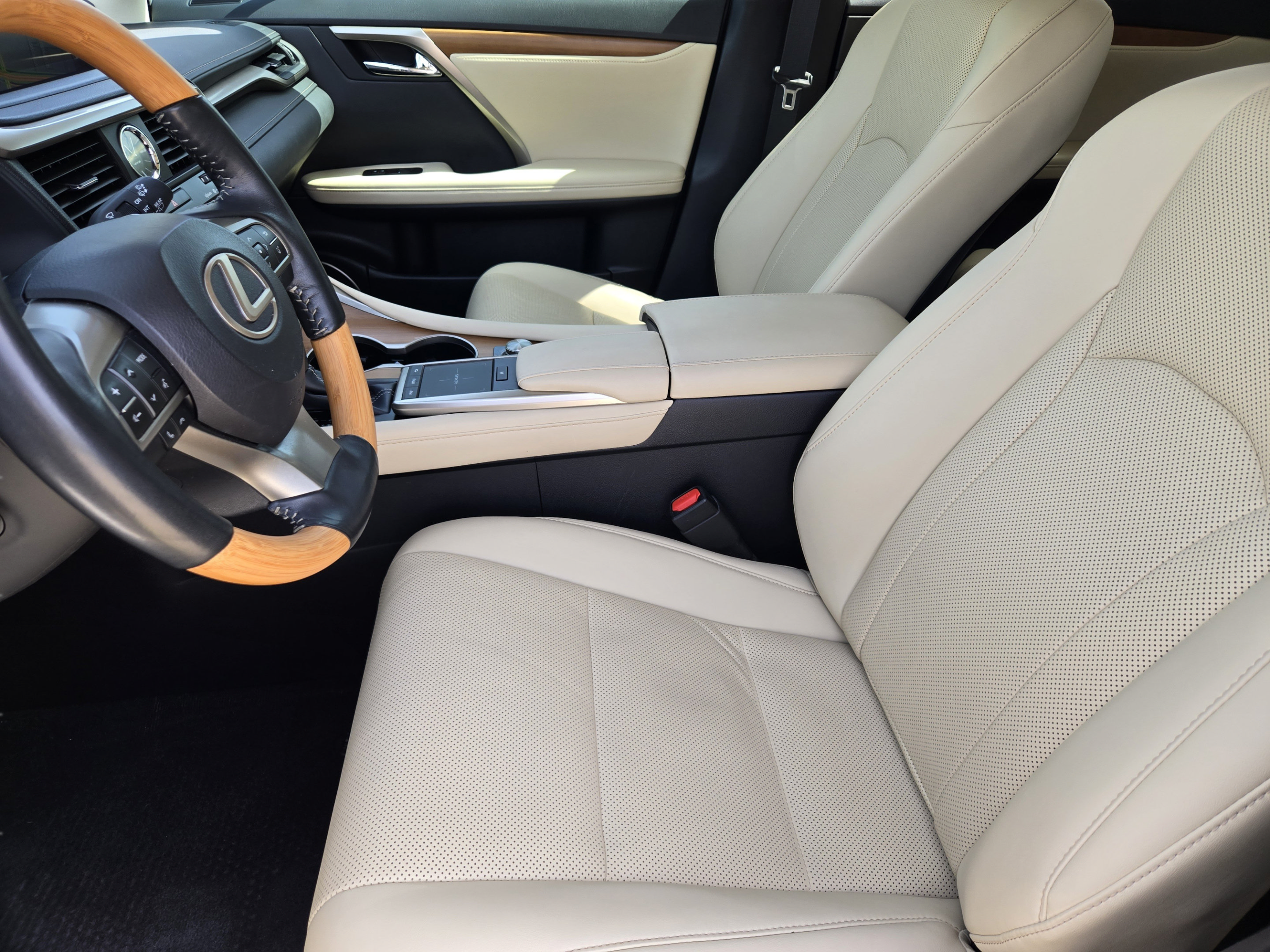 Used 2021 Lexus RX 350 FWD w/ Premium Package image 9