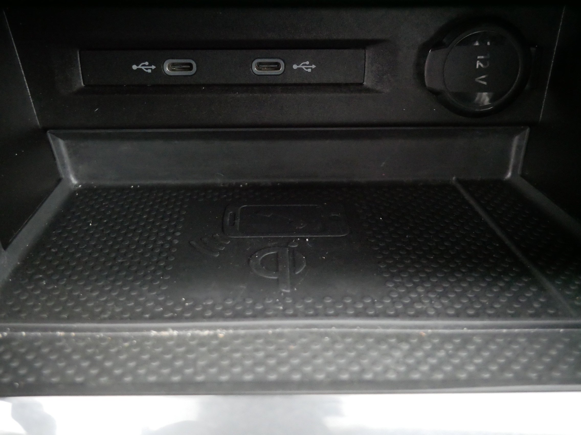 Used 2023 Volkswagen Tiguan SEL R-Line image 31