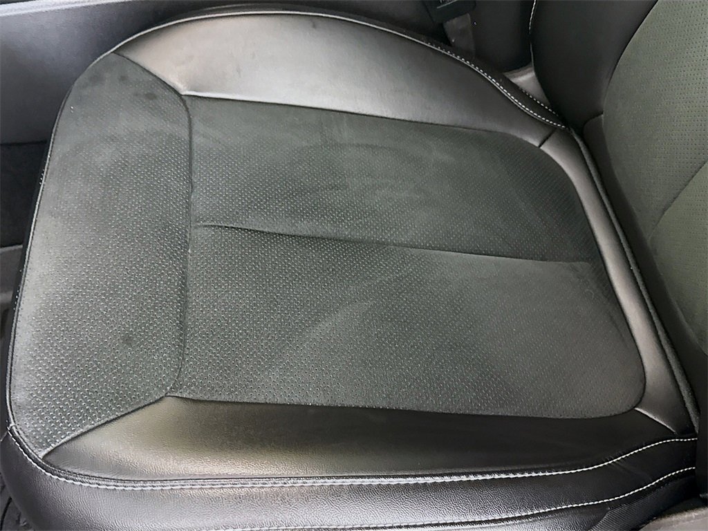 Used 2025 Jeep Grand Cherokee Altitude w/ Trailer Tow Package image 18