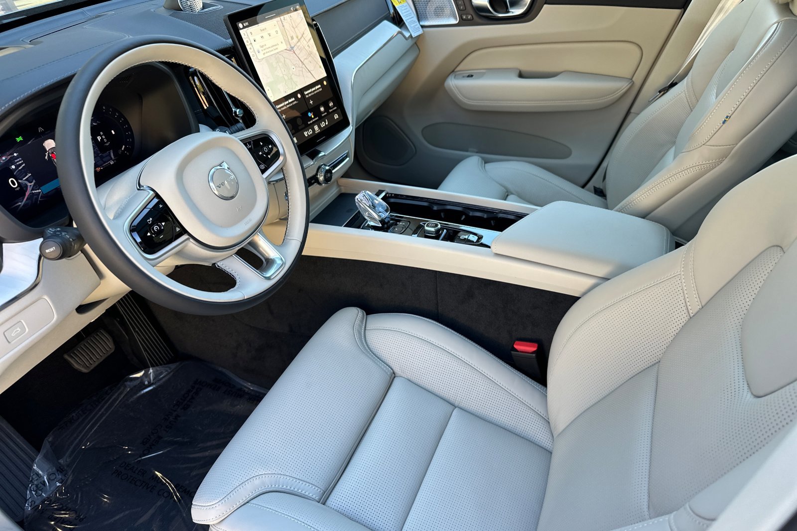 New 2026 Volvo XC60 B5 Ultra image 8