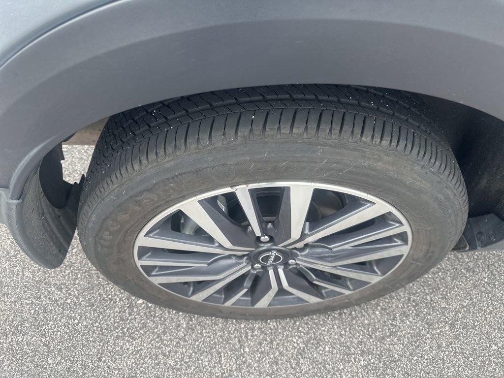 Used 2023 Nissan Kicks SV FWD image 9