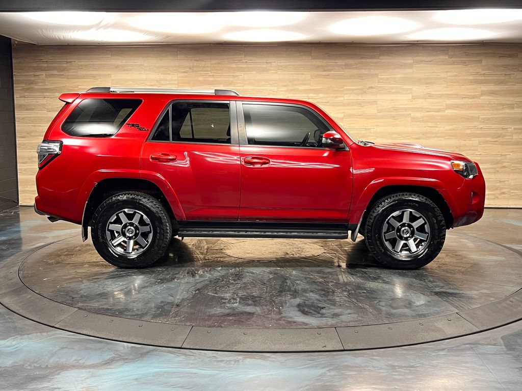 Used 2018 Toyota 4Runner TRD Off-Road Premium AWD/4WD image 31