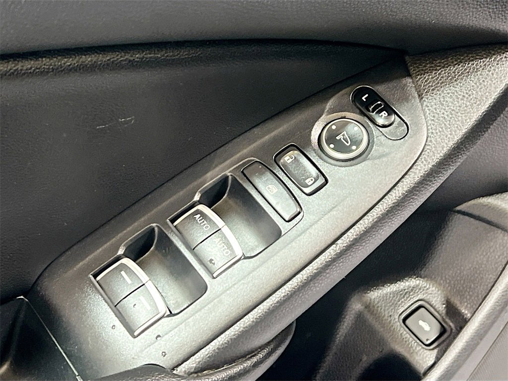Used 2019 Honda Accord Sport image 16
