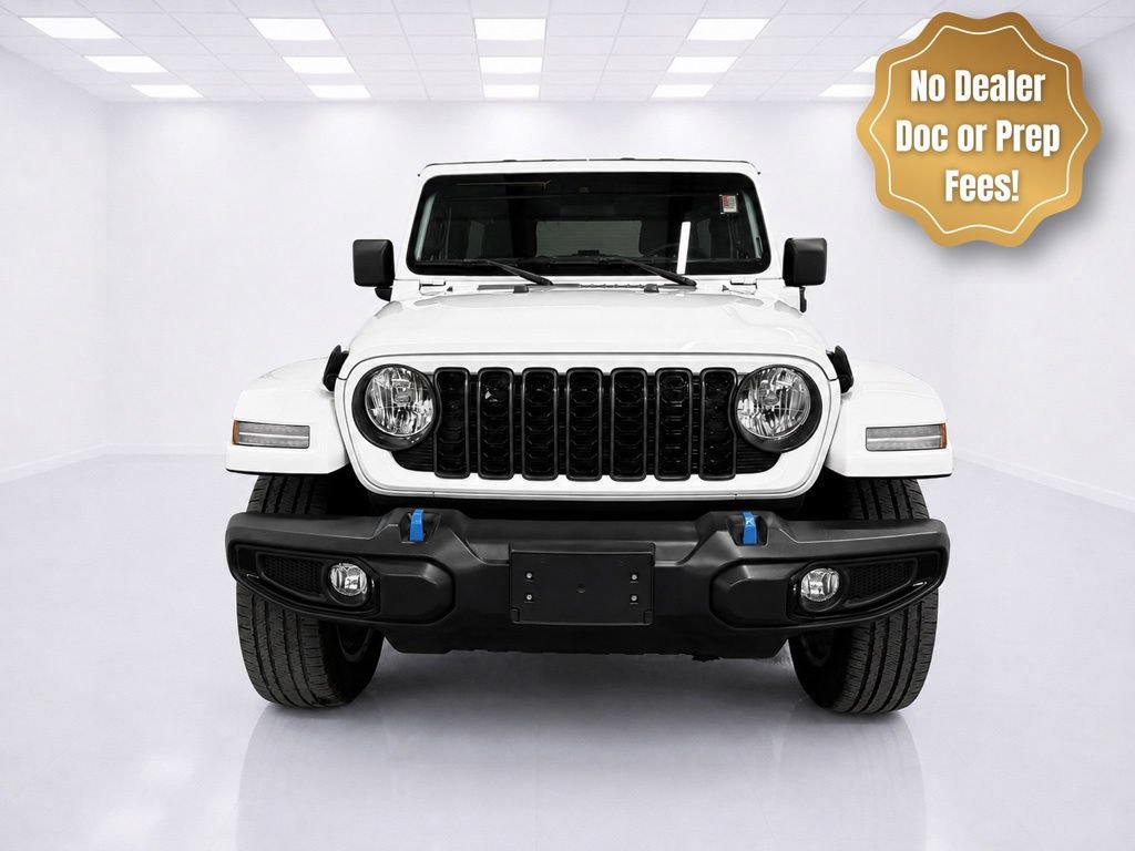 Used 2024 Jeep Wrangler Unlimited w/ Convenience Group AWD/4WD image 2