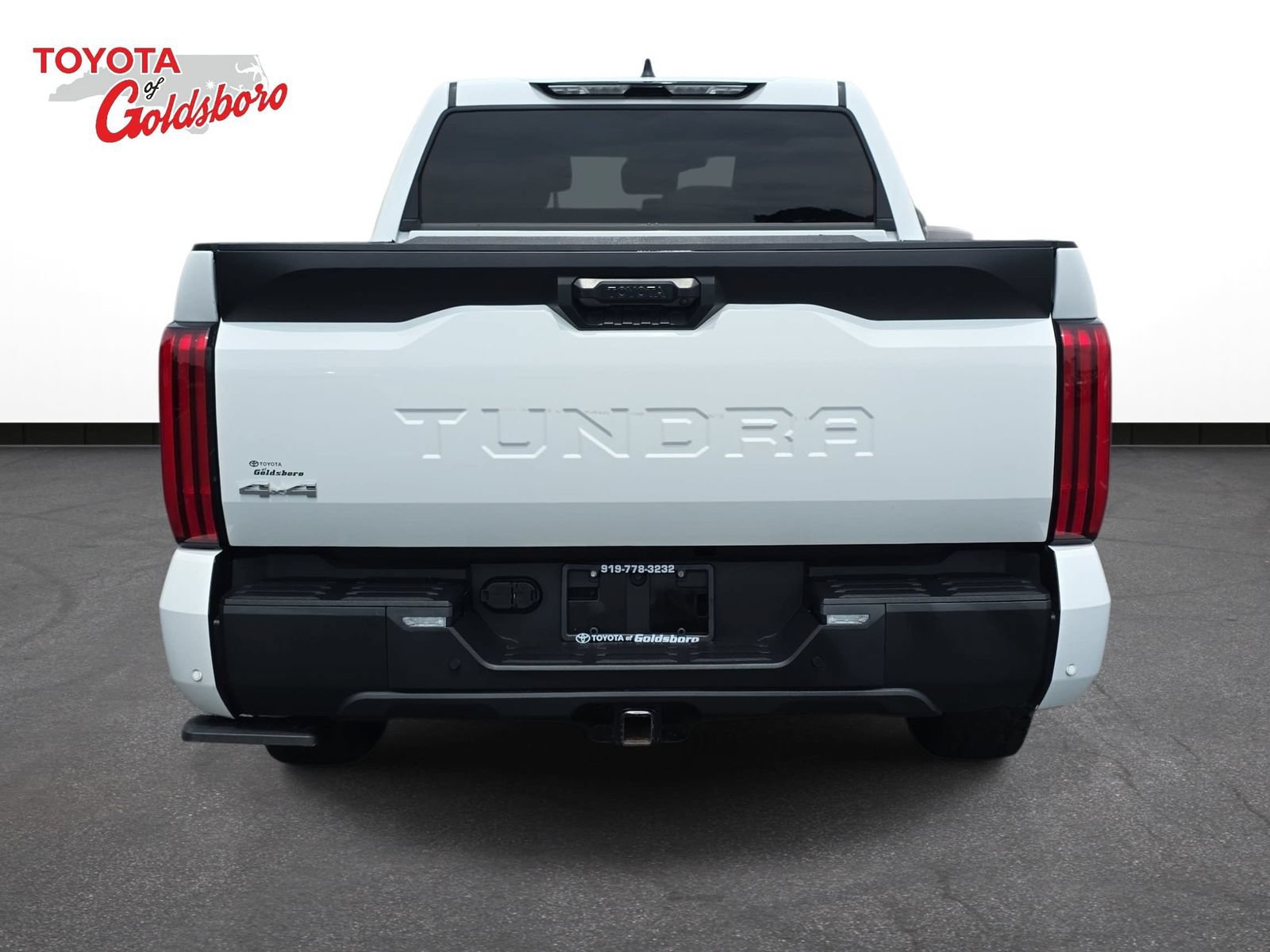 Used 2023 Toyota Tundra SR5 w/ SR5 Premium Package AWD/4WD image 6