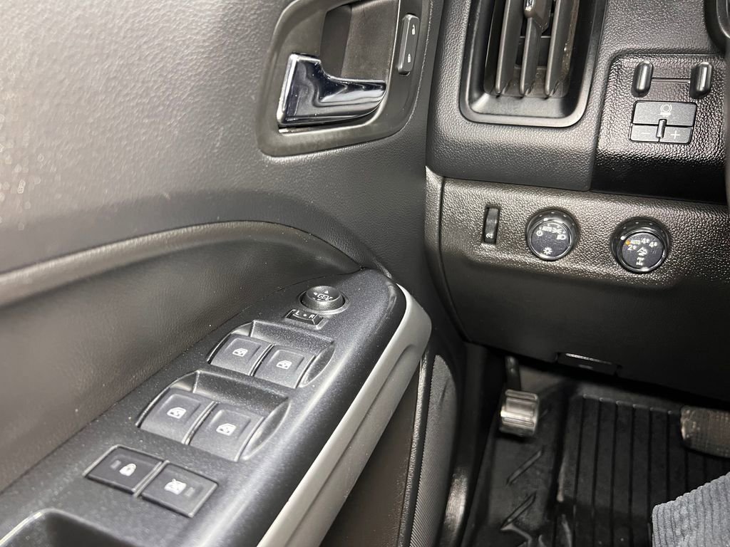Used 2021 Chevrolet Colorado ZR2 image 15