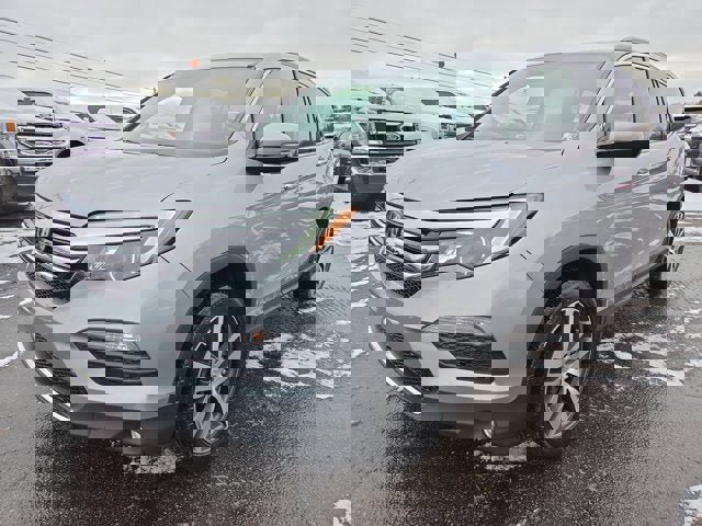 Used 2017 Honda Pilot Elite image 2