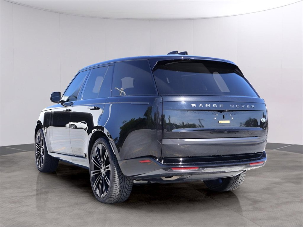 Used 2023 Land Rover Range Rover SE image 7