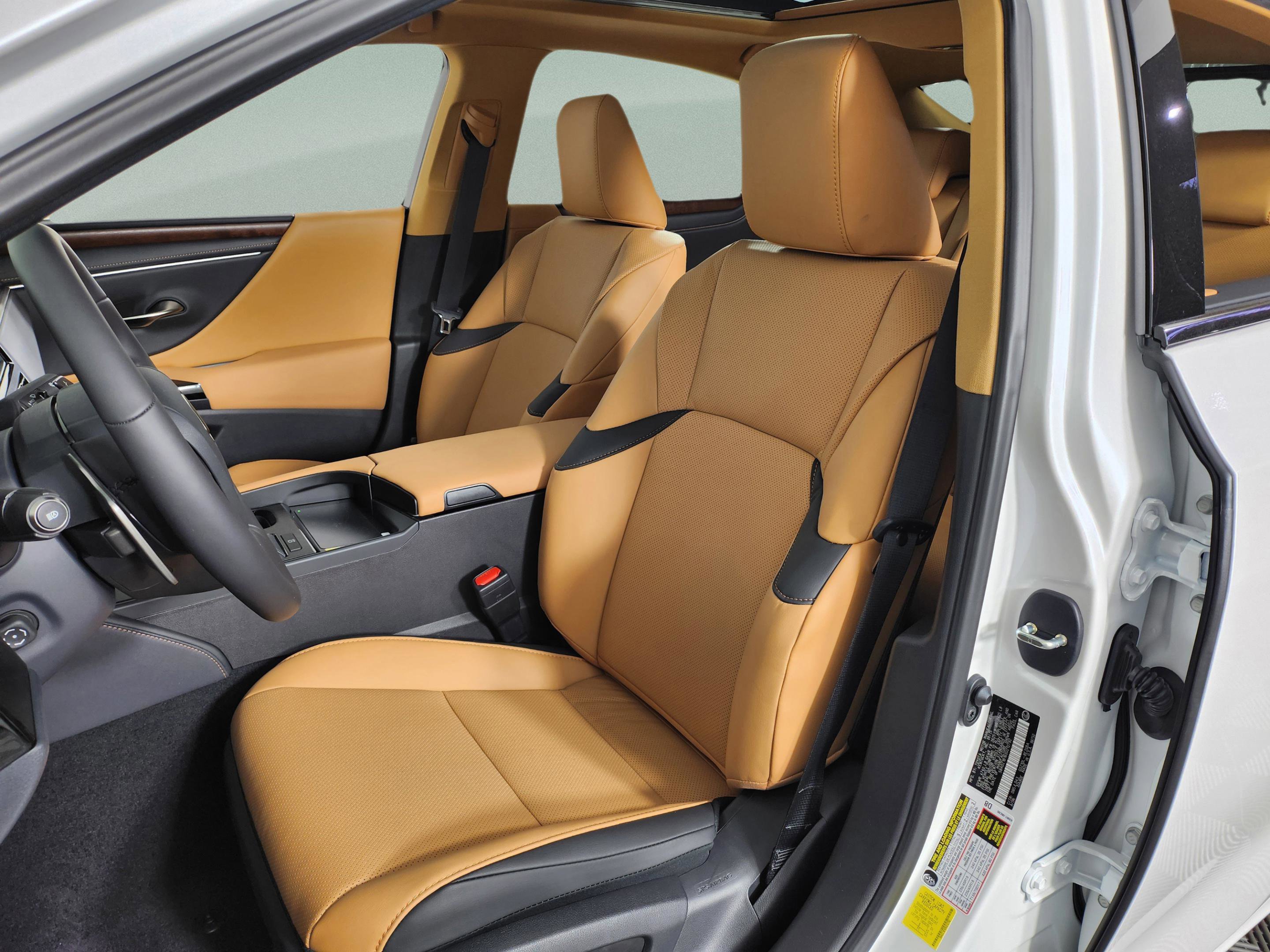 New 2025 Lexus ES 350 w/ Premium Package image 16