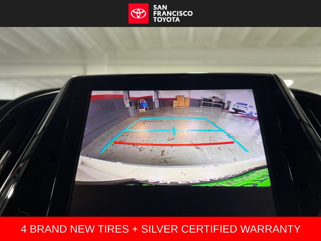 Certified 2017 Toyota Prius Prime Advanced FWD image 27