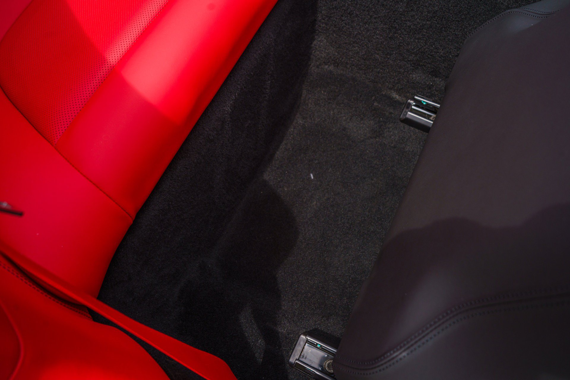Used 2019 Ferrari Portofino RWD image 56