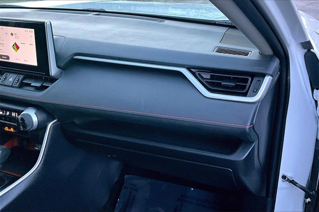 Used 2024 Toyota RAV4 Adventure image 17