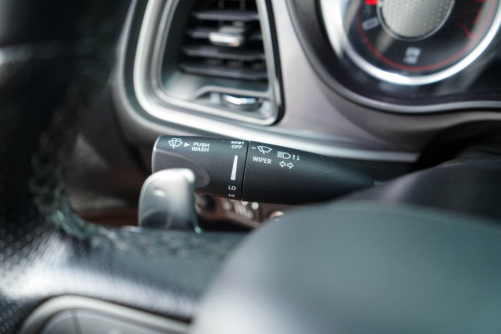 Used 2022 Dodge Challenger R/T RWD image 31