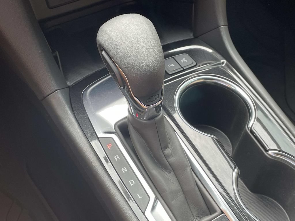 Used 2024 Chevrolet Equinox Premier FWD image 31