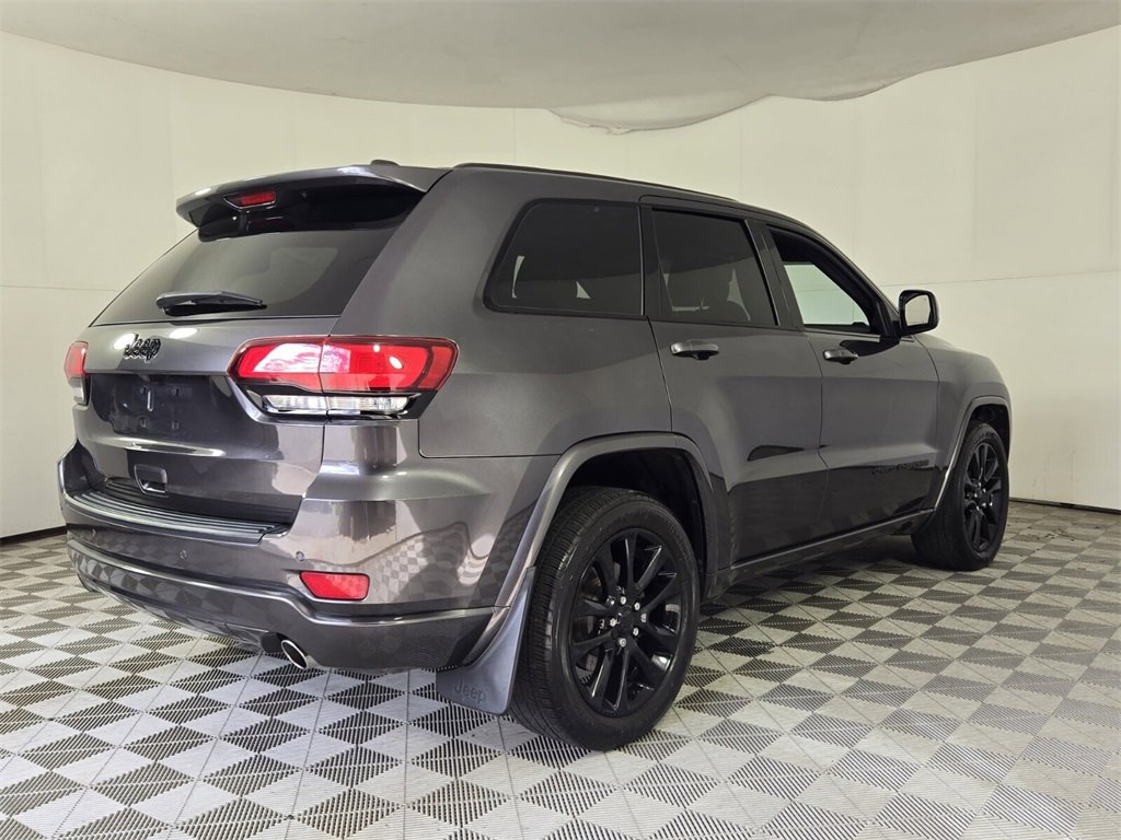 Used 2020 Jeep Grand Cherokee Altitude image 14