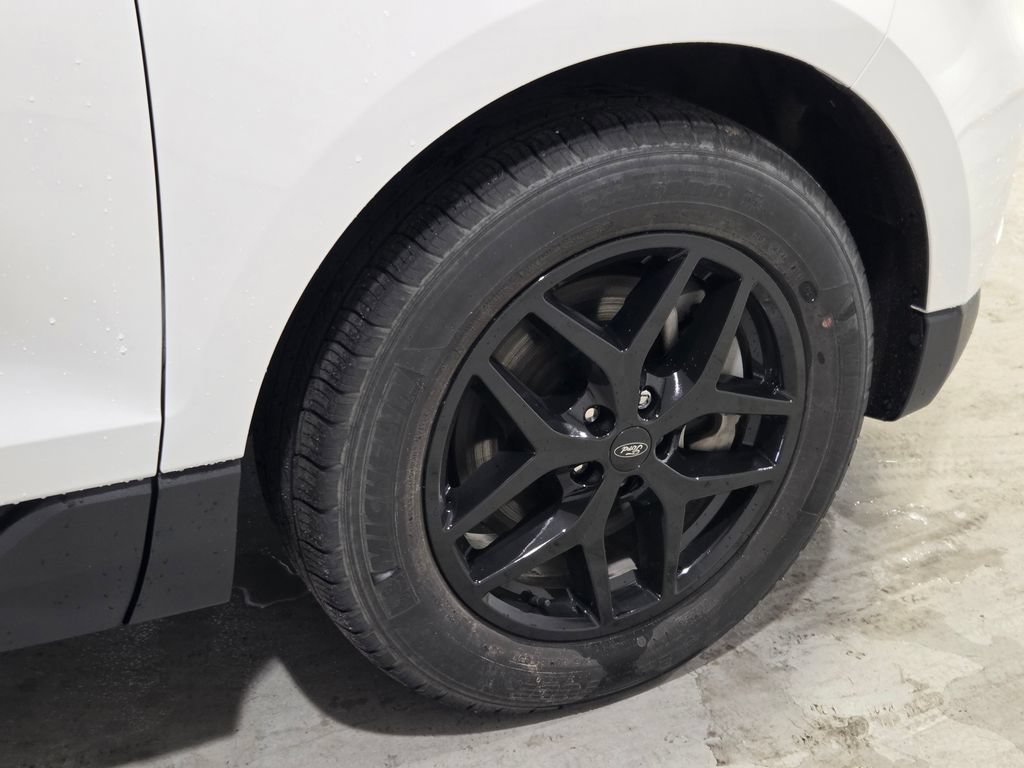 Used 2024 Ford Edge SEL w/ Convenience Package AWD/4WD image 17