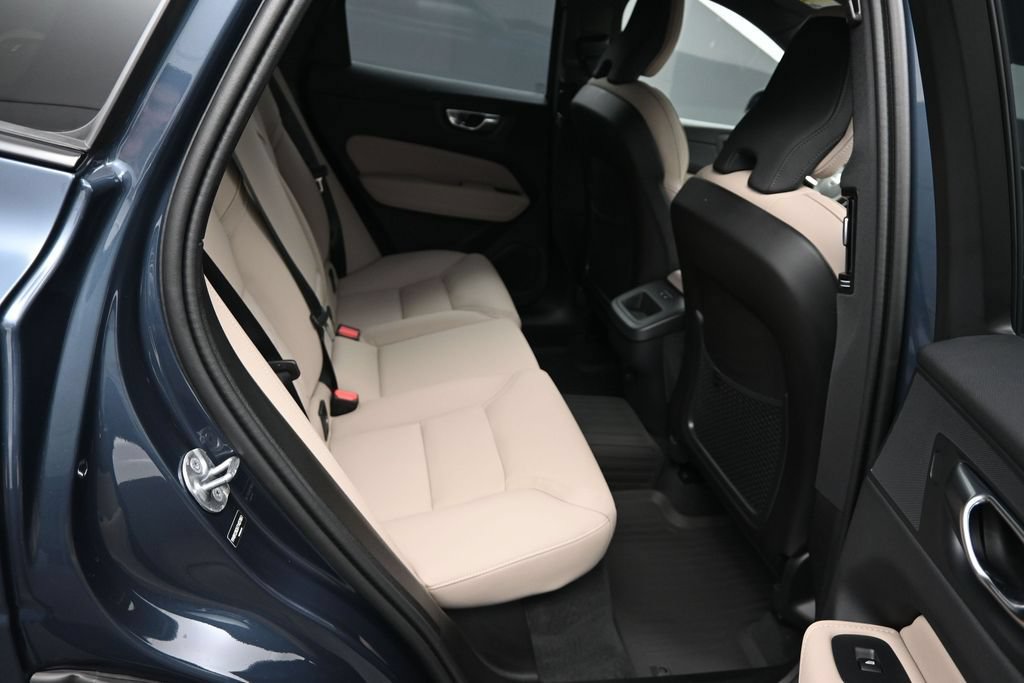 New 2026 Volvo XC60 B5 Plus w/ Climate Package AWD/4WD image 18