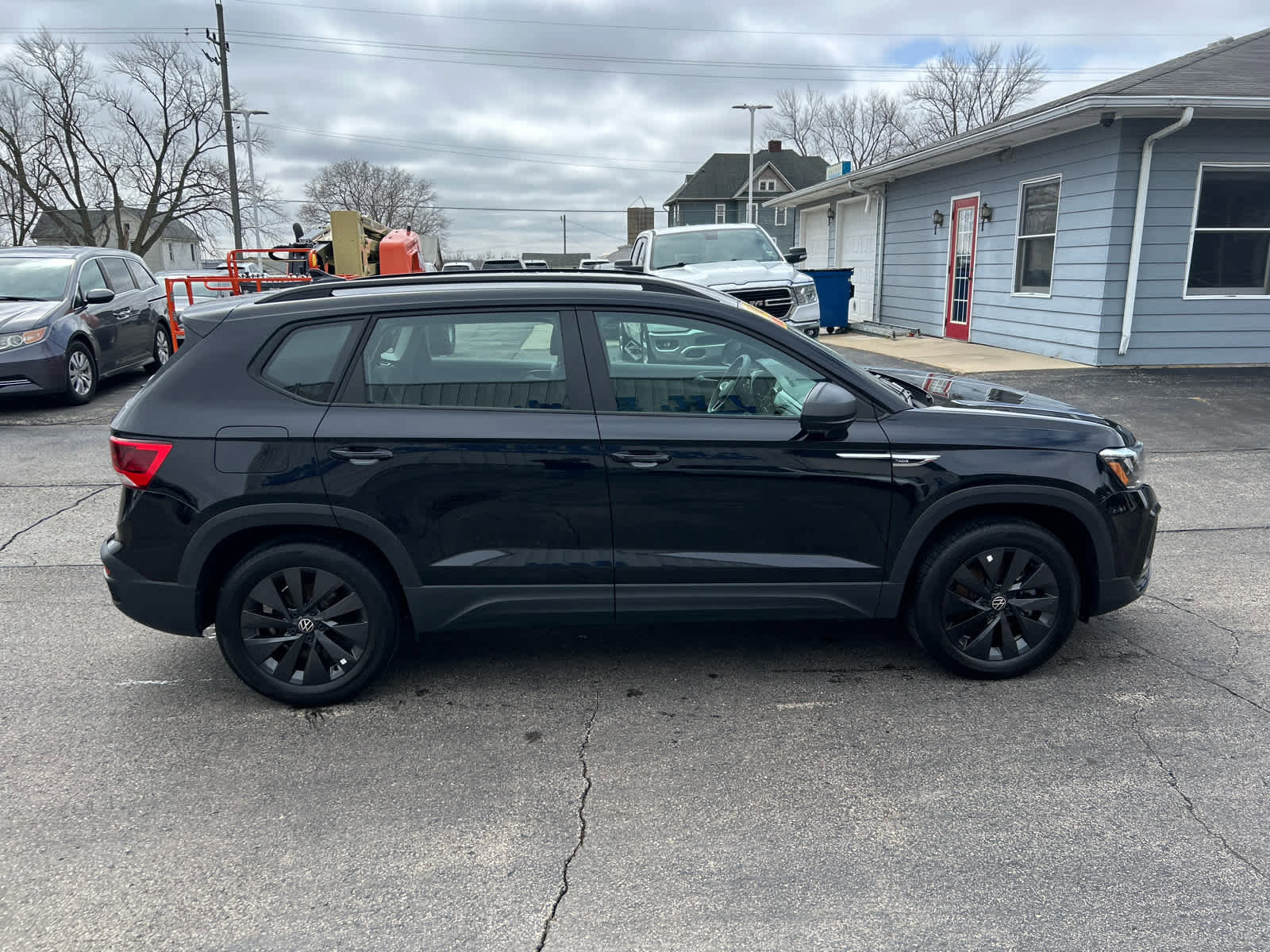 Used 2022 Volkswagen Taos S AWD/4WD image 2