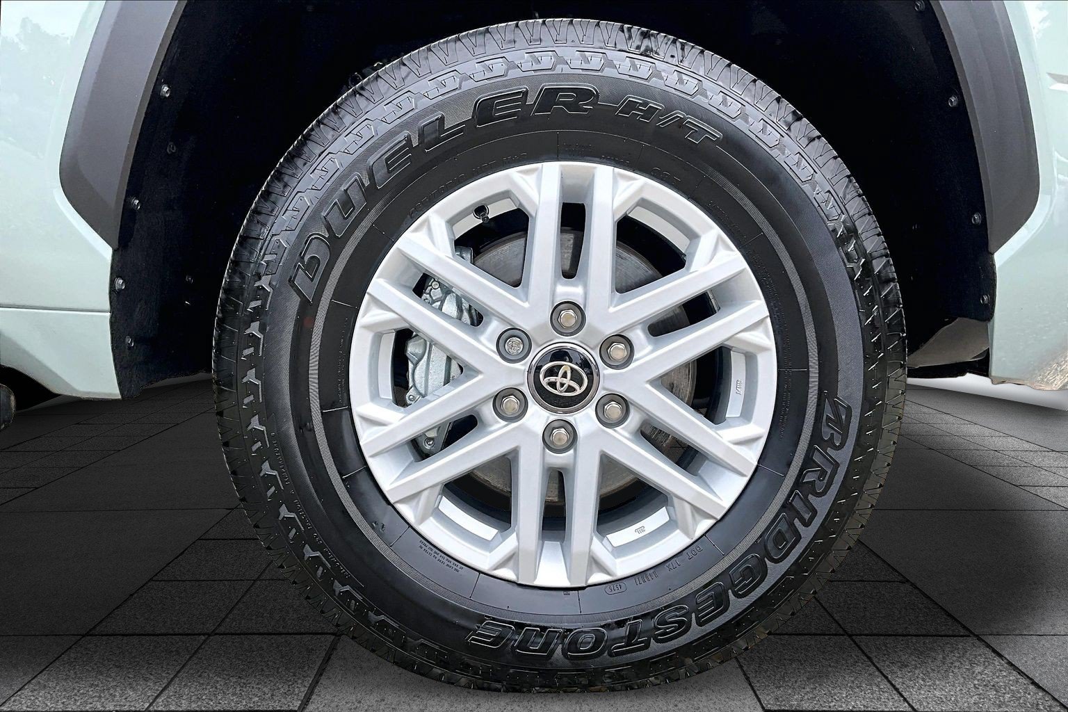 Used 2026 Toyota Tundra SR5 AWD/4WD image 8