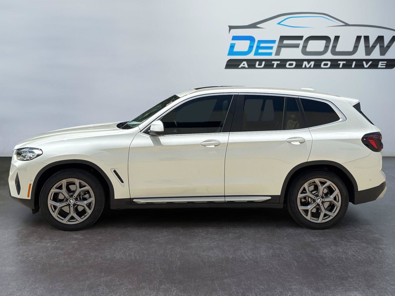 Used 2023 BMW X3 xDrive30i w/ Premium Package w/ZPA AWD/4WD image 6