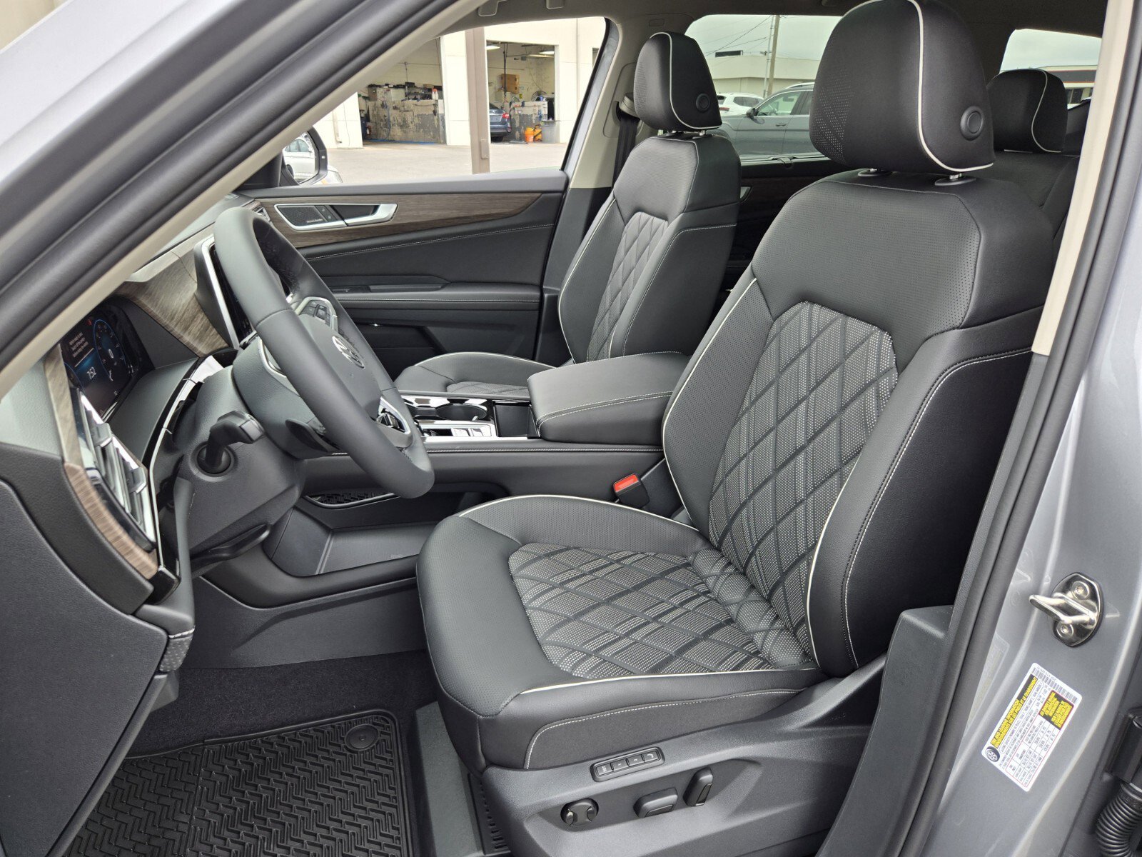 New 2026 Volkswagen Atlas SEL Premium R-Line image 5