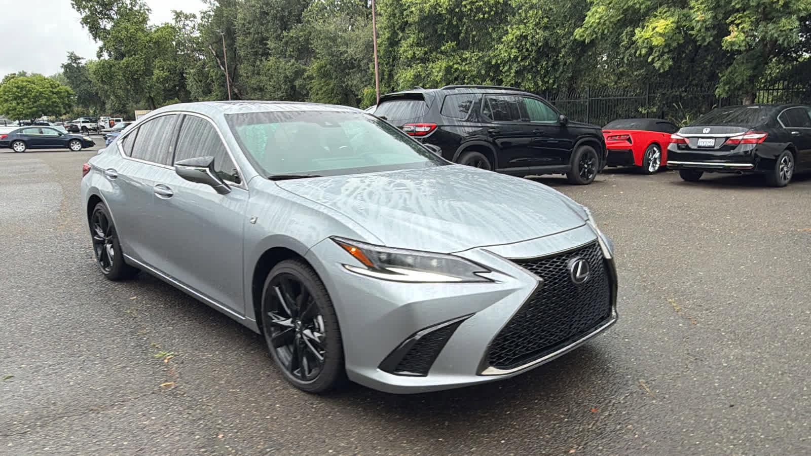 Used 2025 Lexus ES 350 F Sport w/ Accessory Package (Z2) FWD image 3