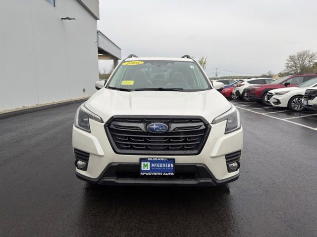 Used 2023 Subaru Forester Limited AWD/4WD image 3