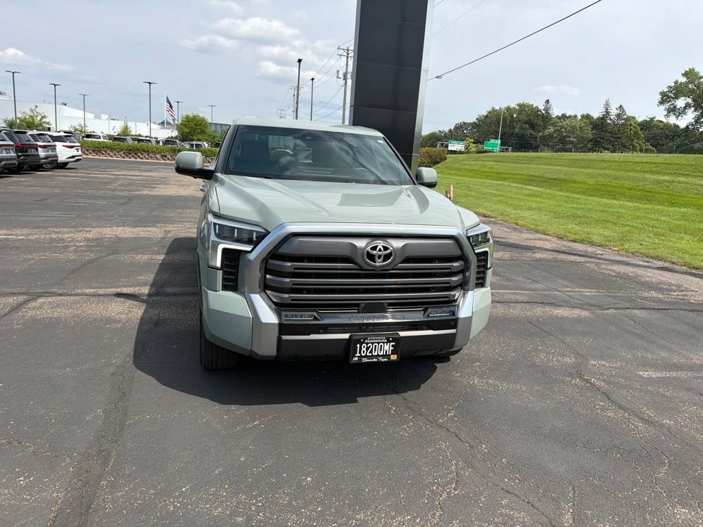 Used 2025 Toyota Tundra Limited AWD/4WD image 13