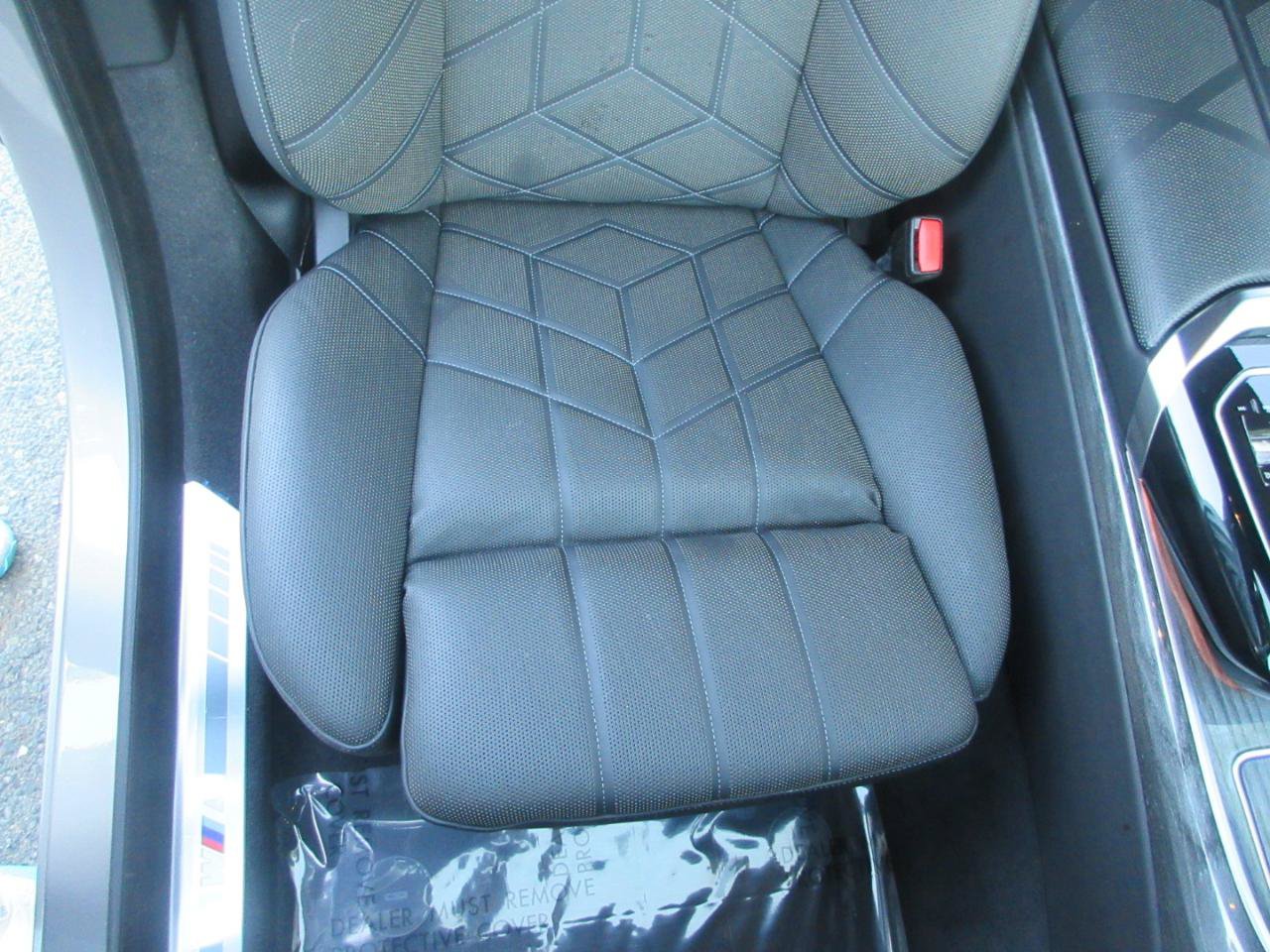 Used 2023 BMW 760i xDrive AWD/4WD image 30