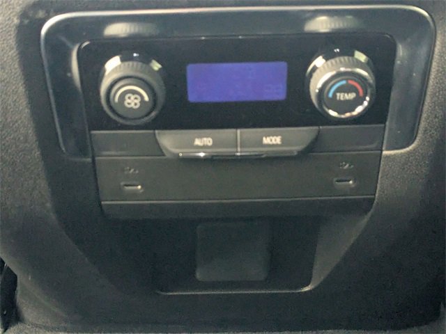 Certified 2025 Chevrolet Suburban Z71 image 27