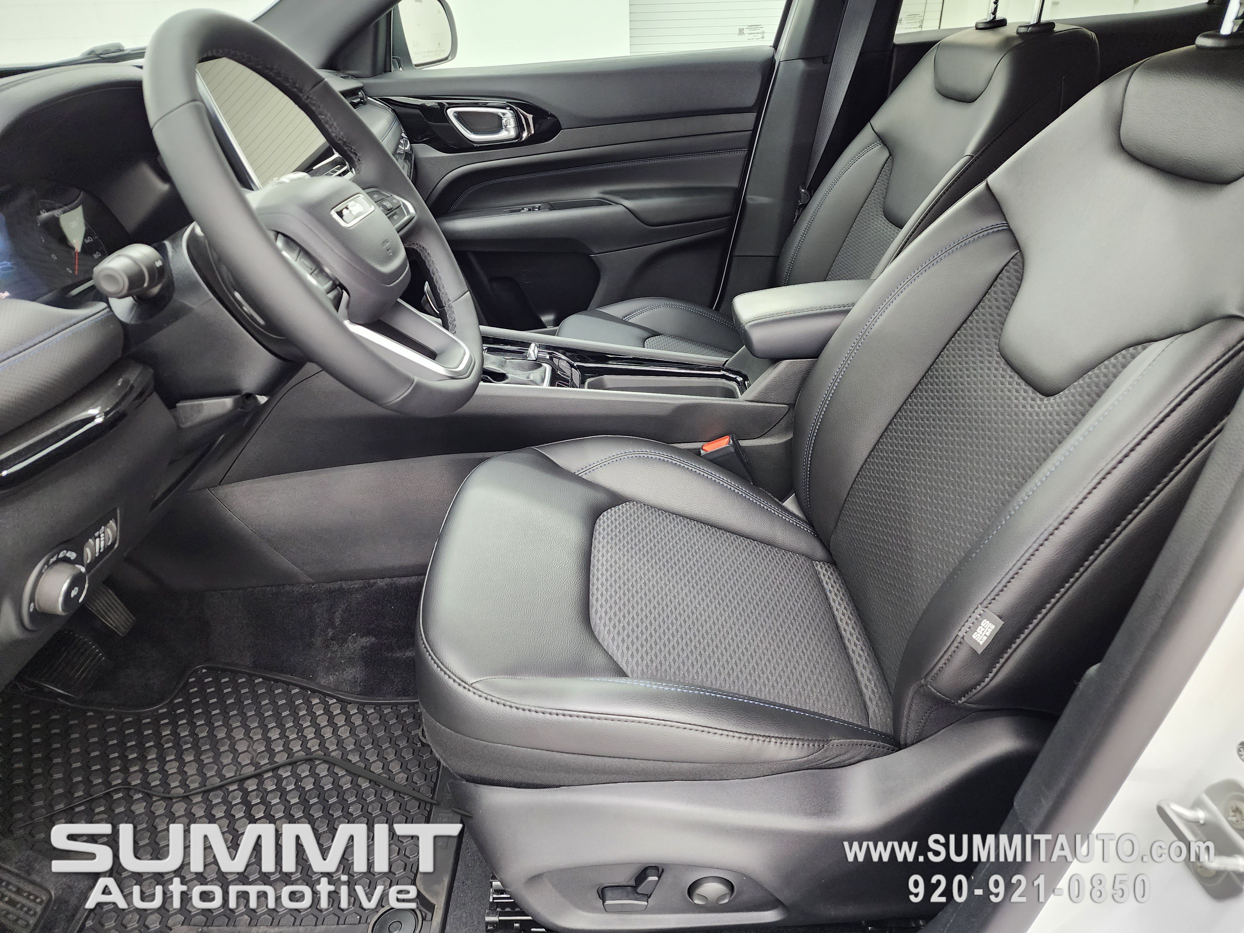 New 2026 Jeep Compass Latitude AWD/4WD image 8